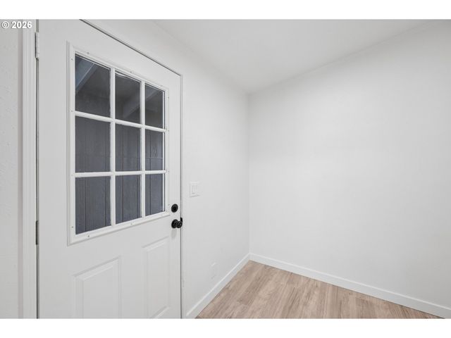 12420 Se BUSH St 1, Portland, OR 97236
