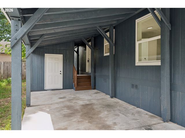 12420 Se BUSH St 1, Portland, OR 97236