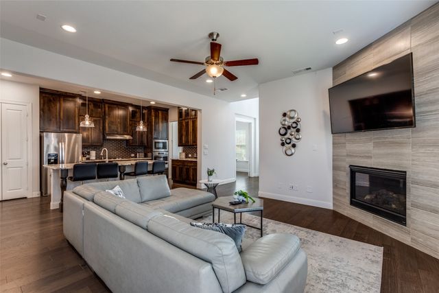 814 Davids Way, Allen, TX 75013