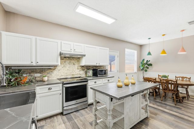 8200 Mirror Rock Lane, Denton, TX 76210