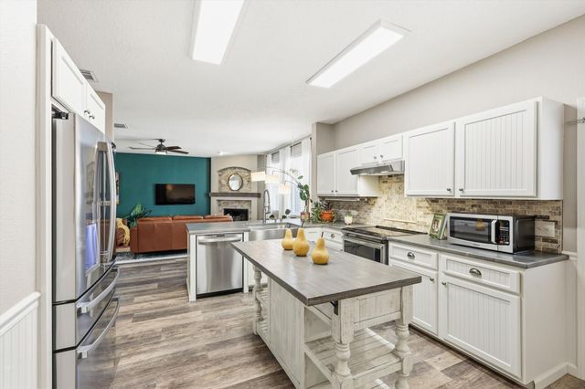 8200 Mirror Rock Lane, Denton, TX 76210