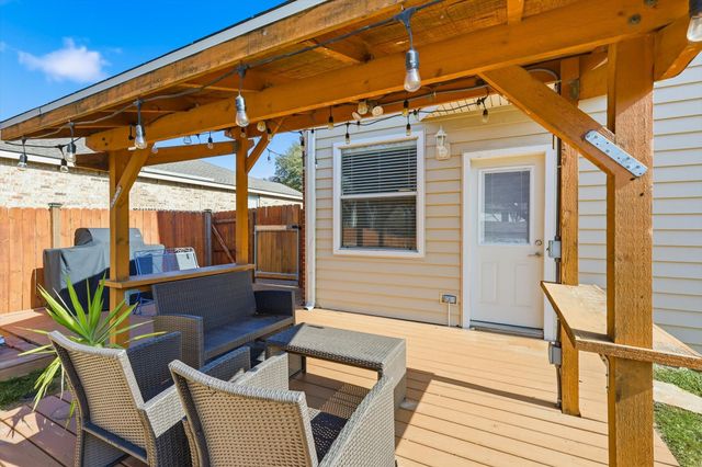 8200 Mirror Rock Lane, Denton, TX 76210