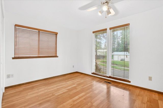 707 S Myrtle St, Spokane, WA 99202