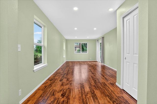 707 S Myrtle St, Spokane, WA 99202