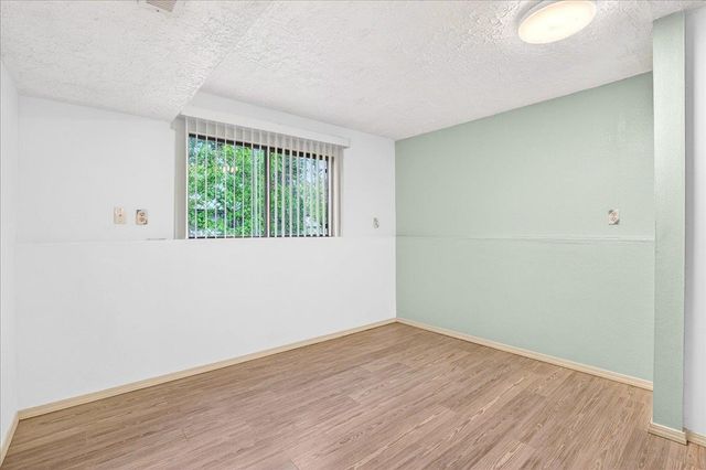 707 S Myrtle St, Spokane, WA 99202