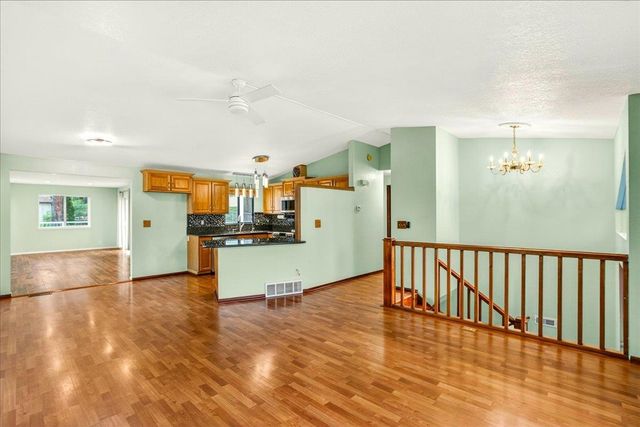 707 S Myrtle St, Spokane, WA 99202