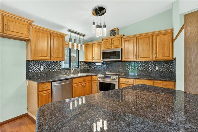 707 S Myrtle St, Spokane, WA 99202
