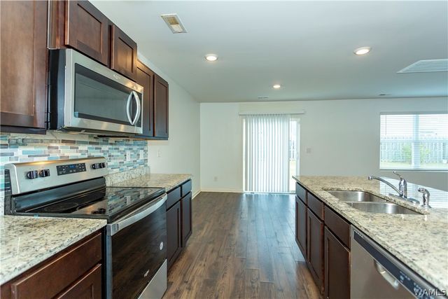 7224 Trestle, Northport, AL 35473