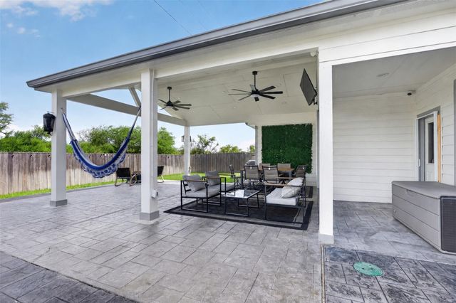 3230 Fogmist Drive, Rosenberg, TX 77471