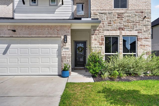 3230 Fogmist Drive, Rosenberg, TX 77471