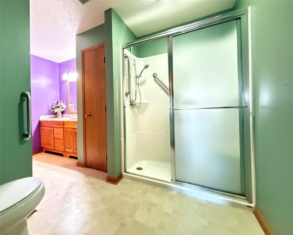 409 SE Delaware Avenue 202, Ankeny, IA 50021