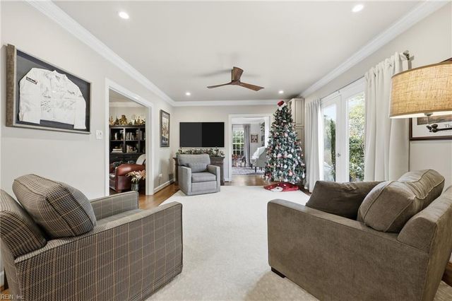 7325 Barberry LN, Norfolk, VA 23505