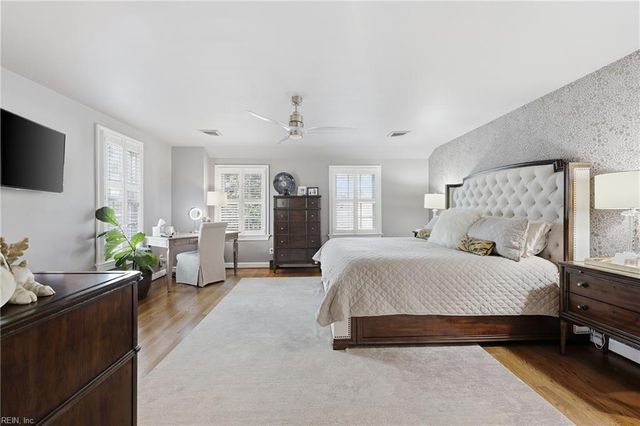 7325 Barberry LN, Norfolk, VA 23505