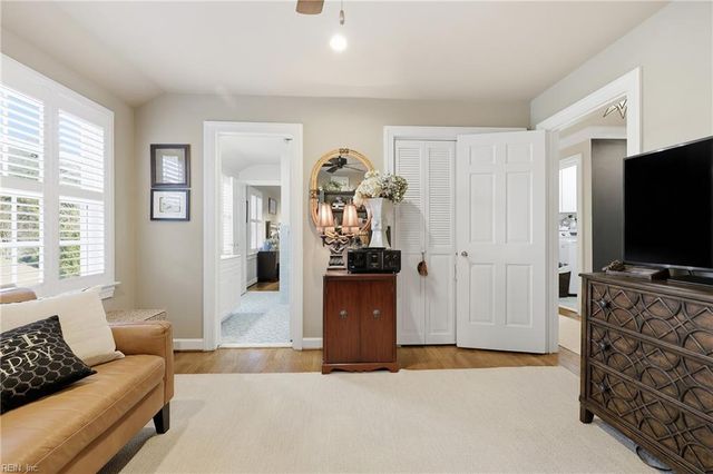 7325 Barberry LN, Norfolk, VA 23505