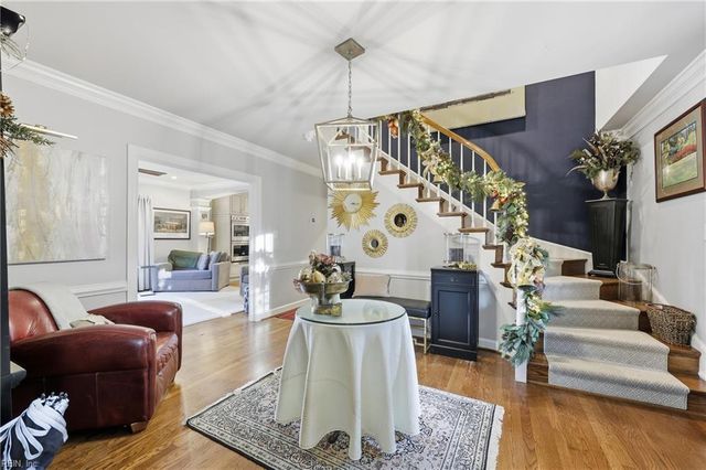 7325 Barberry LN, Norfolk, VA 23505