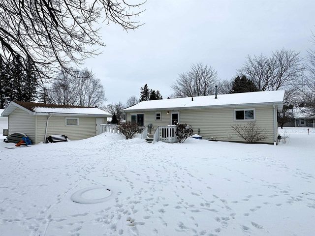 1727 N SUPERIOR STREET, Antigo, WI 54409