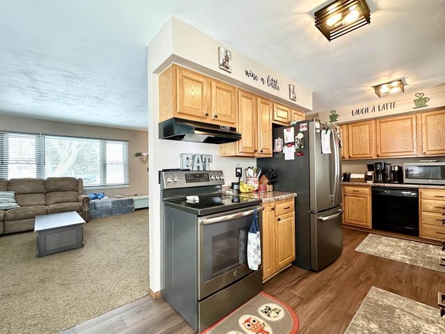 1727 N SUPERIOR STREET, Antigo, WI 54409