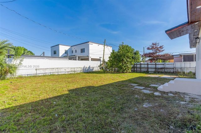 5941 E 6th Ave, Hialeah, FL 33013