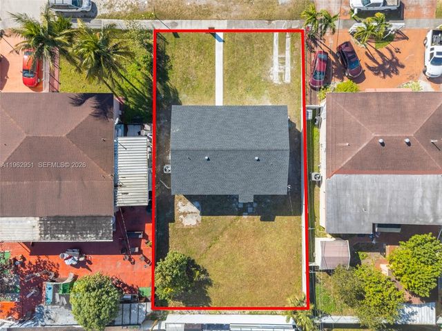 5941 E 6th Ave, Hialeah, FL 33013