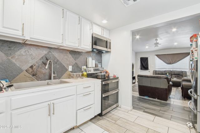 2223 E ROOSEVELT Street, Phoenix, AZ 85006