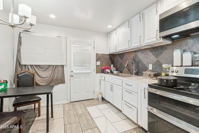 2223 E ROOSEVELT Street, Phoenix, AZ 85006