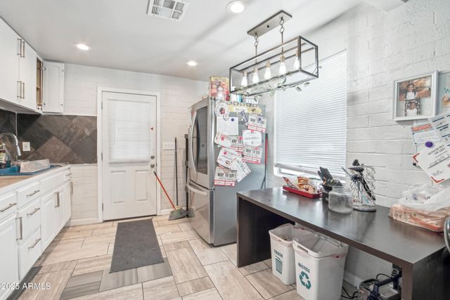 2223 E ROOSEVELT Street, Phoenix, AZ 85006