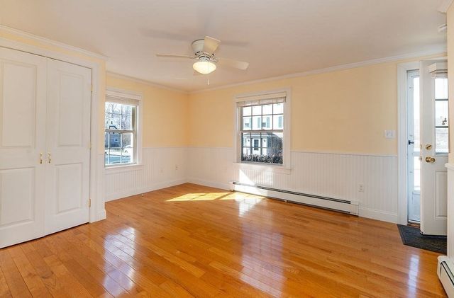 49 Orchard St, Amesbury, MA 01913