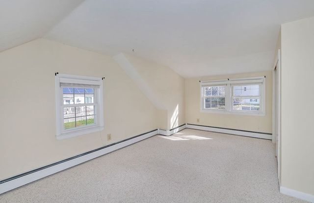 49 Orchard St, Amesbury, MA 01913