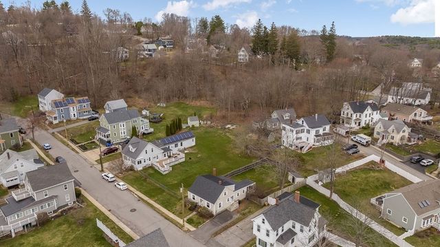 49 Orchard St, Amesbury, MA 01913