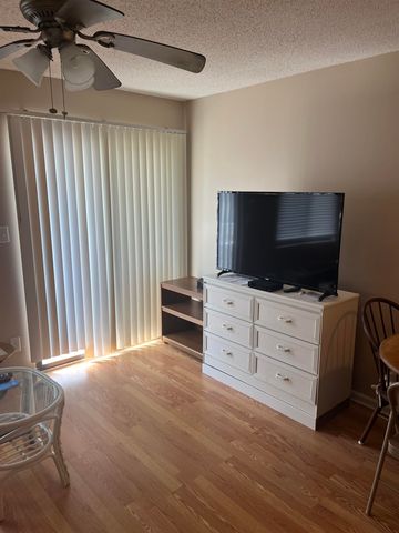 1100 Possum Trot Rd Apt G124, North Myrtle Beach, SC 29582