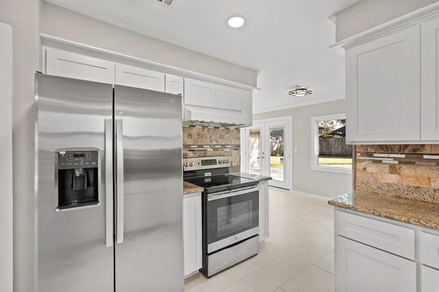 10811 Tupper Lake Drive, Houston, TX 77042