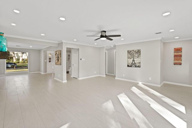 10811 Tupper Lake Drive, Houston, TX 77042