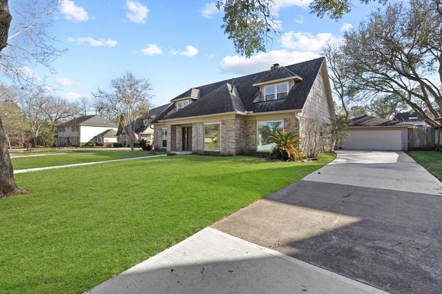 10811 Tupper Lake Drive, Houston, TX 77042