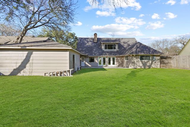 10811 Tupper Lake Drive, Houston, TX 77042