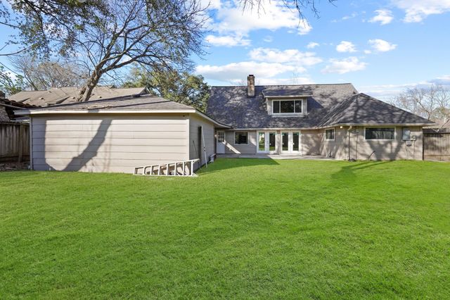 10811 Tupper Lake Drive, Houston, TX 77042