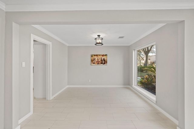 10811 Tupper Lake Drive, Houston, TX 77042