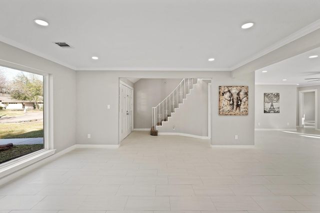 10811 Tupper Lake Drive, Houston, TX 77042