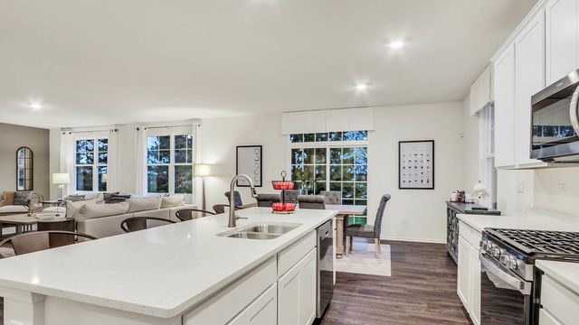 10037 Edgebrook Lane, Huntley, IL 60142