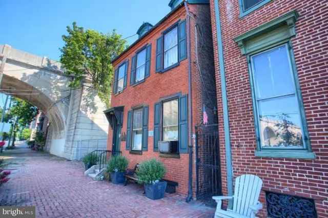 329 S FRONT ST, Harrisburg, PA 17104