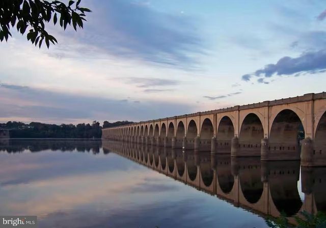 329 S FRONT ST, Harrisburg, PA 17104