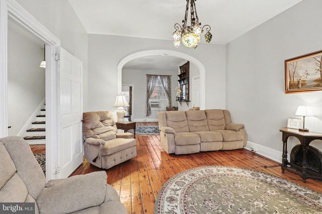 329 S FRONT ST, Harrisburg, PA 17104