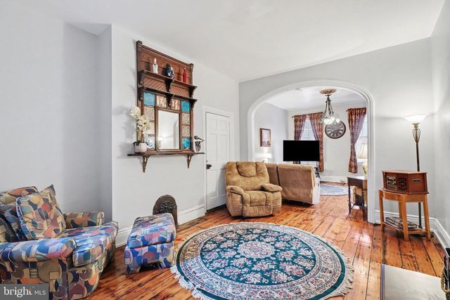 329 S FRONT ST, Harrisburg, PA 17104