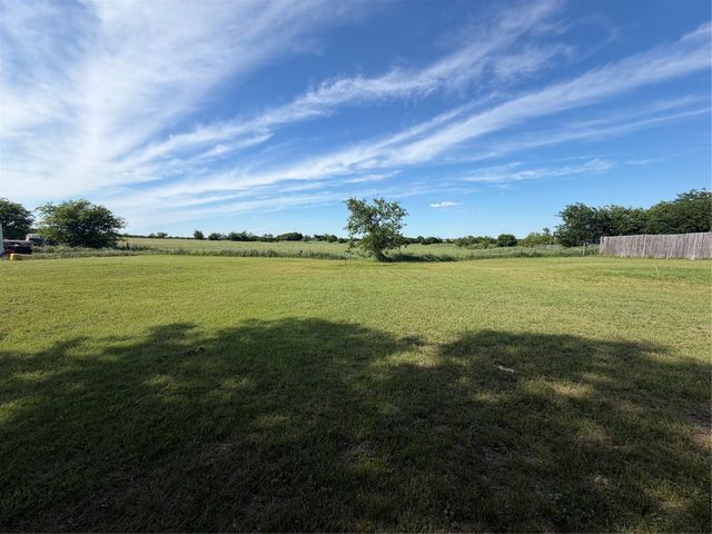 516 Glendale Drive, Godley, TX 76044