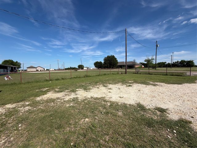 516 Glendale Drive, Godley, TX 76044