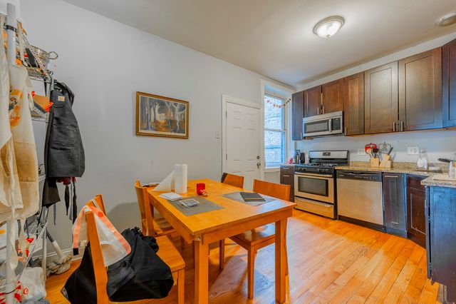 3025 W Diversey Avenue 3, Chicago, IL 60647