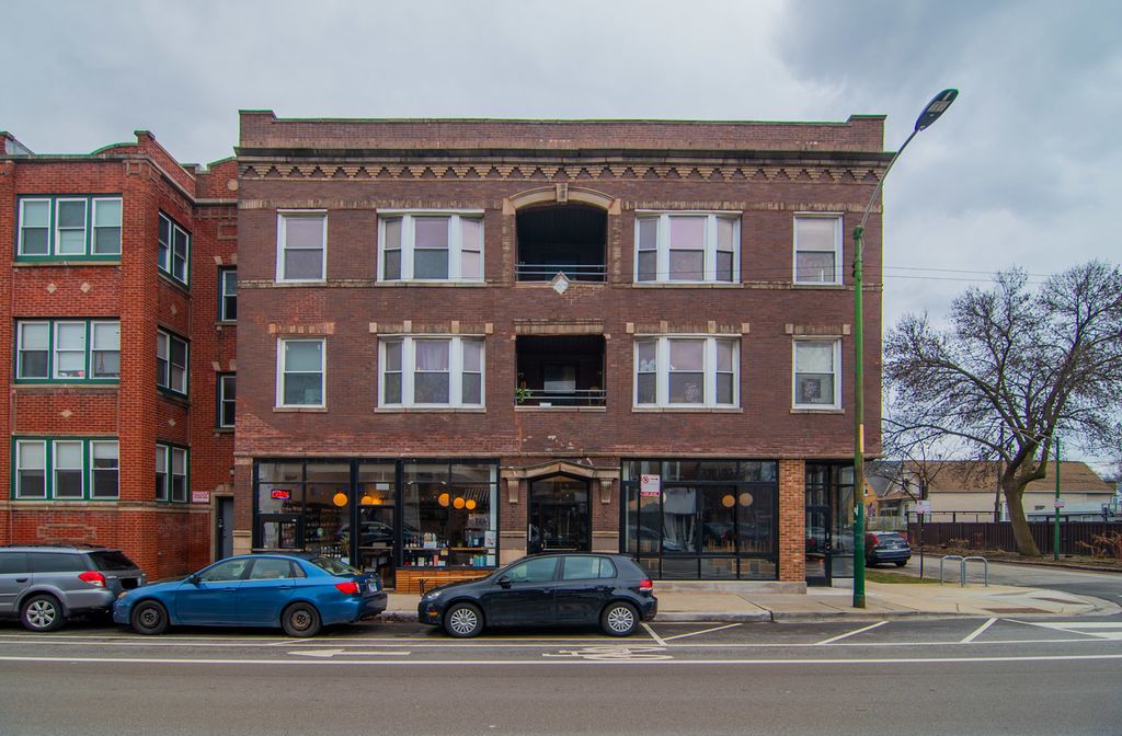 3025 W Diversey Avenue 3, Chicago, IL 60647