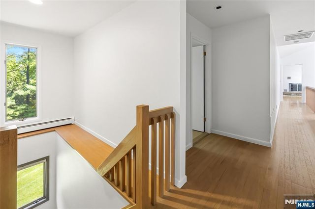 22 Angela Court, Woodcliff Lake, NJ 07677