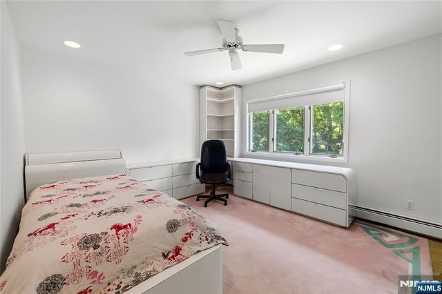 22 Angela Court, Woodcliff Lake, NJ 07677