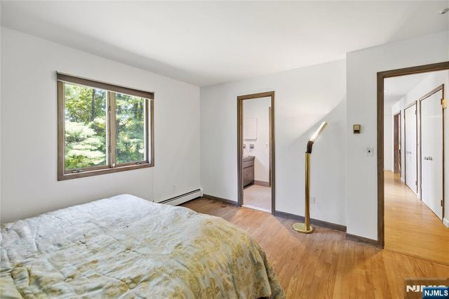 22 Angela Court, Woodcliff Lake, NJ 07677