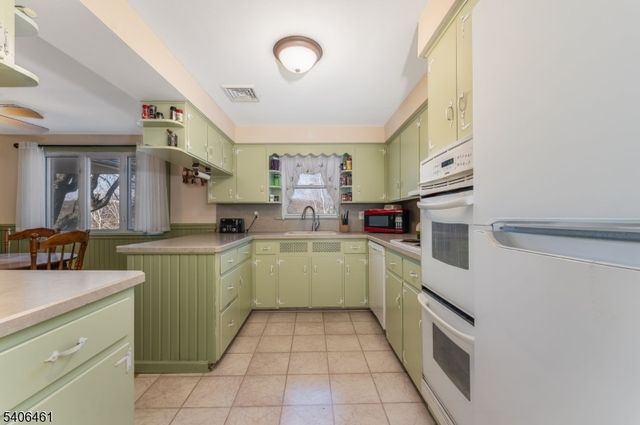 224 Bellis Rd, Holland Twp., NJ 08848